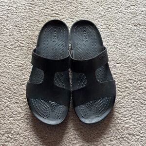 Woman's Sandals Crocs Getaway  Sandal Size 9